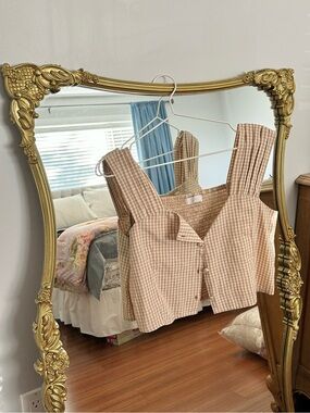 Oak and Fort Beige Gingham Button-Front Crop Top